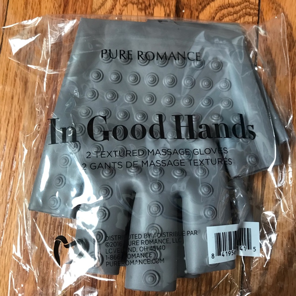 Textured massage gloves - Picture 2 of 5